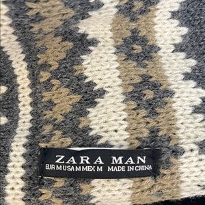 🧣 Zara Man Grey and Cream Patterned thick insulated style scarf